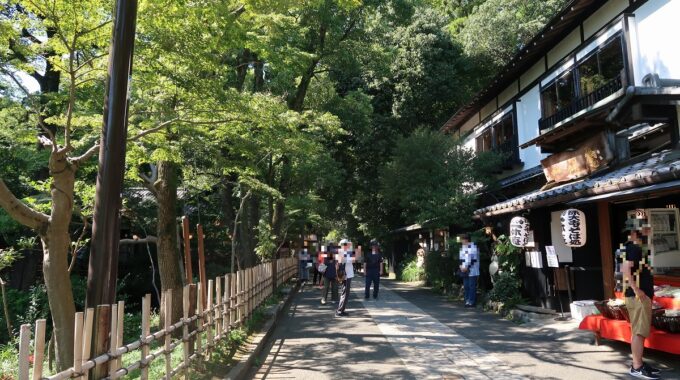 深大寺の参道