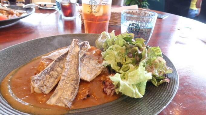 本日の魚介カレー