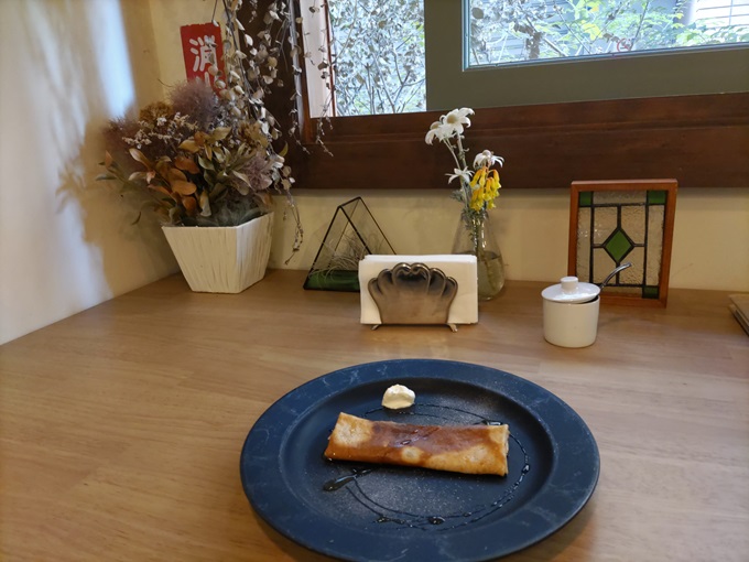 焼きたてクレープ